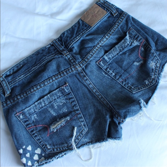 American Eagle Short Denim Shorts - Size 0 - Picture 2 of 4